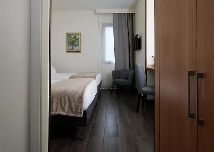 Otel Delta Florence 4*