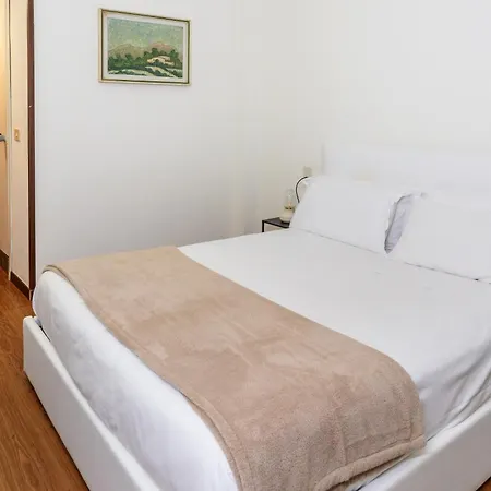 Delta Florence 호텔 4*