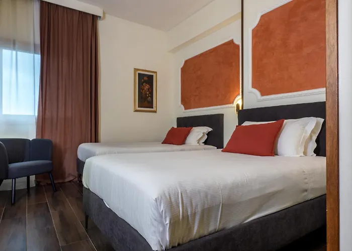 Otel Delta Florence 4*