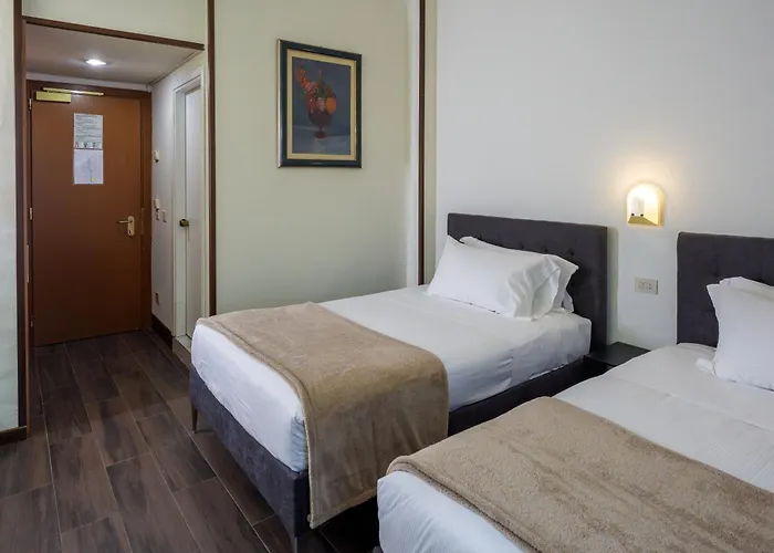 Otel Delta Florence 4*